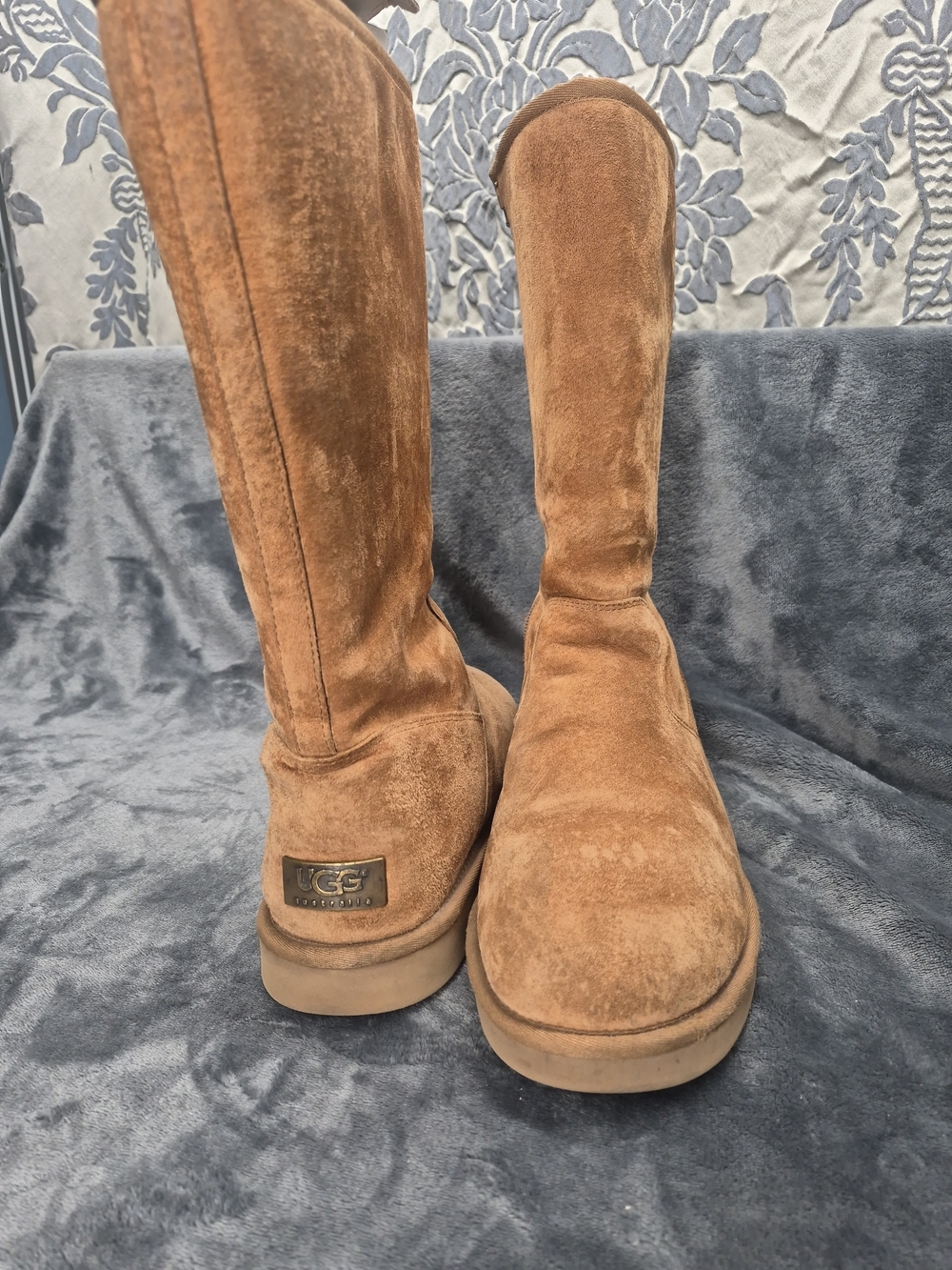 UGG Australia Classic Tall Chestnut  Suede Size 11 Metalic Patch